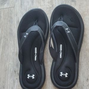 Under Armour memory foam flip flops
